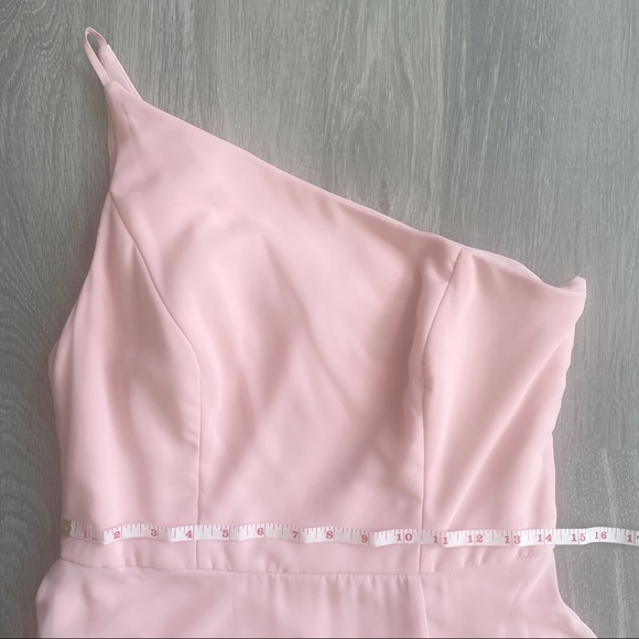 ✨ Pastel Pink Off-Shoulder Maxi Dress | Perfect for Bridesmaid or Prom ✨ - Picture 4 of 6